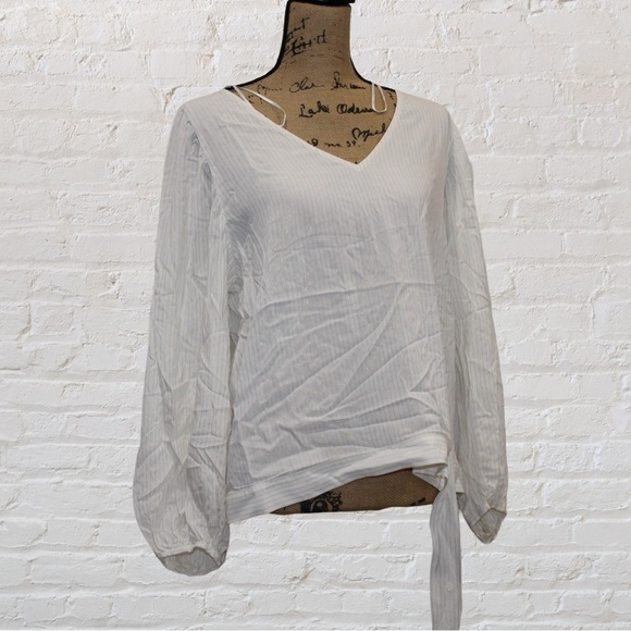 Vince Camuto Tops - Vince Camuto White Blouse